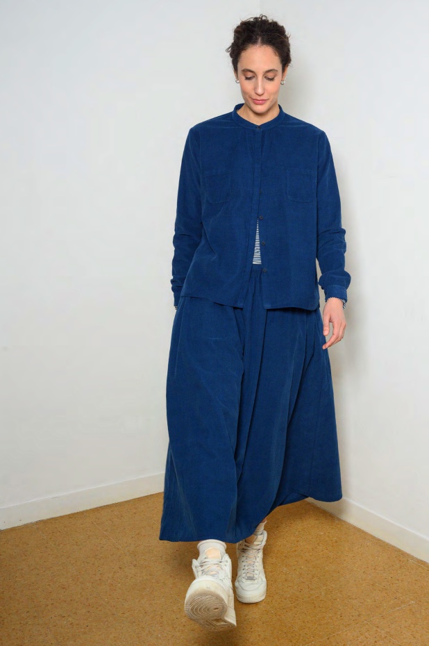 Isabella Clementini olive overshirt and denim