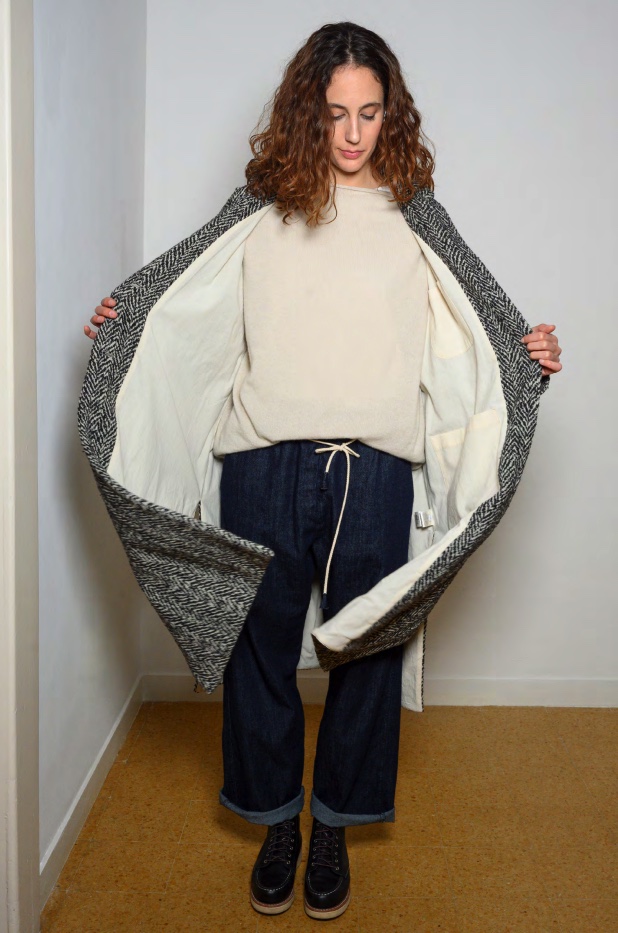 Isabella Clementini denim jacket and midi skirt